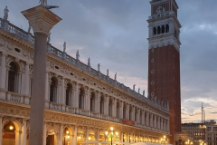 Campanile di San Marco am Abend