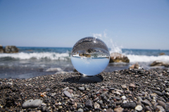 Glaskugel am Strand