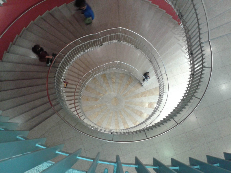 Wendeltreppe im Einkaufszentrum in Konstanz